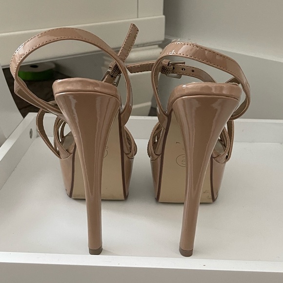 Chinese Laundry Teaser Platform Heels - Picture 4 of 5